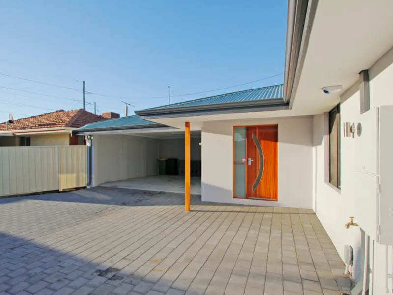 EASY CARE REAR PROPERTY