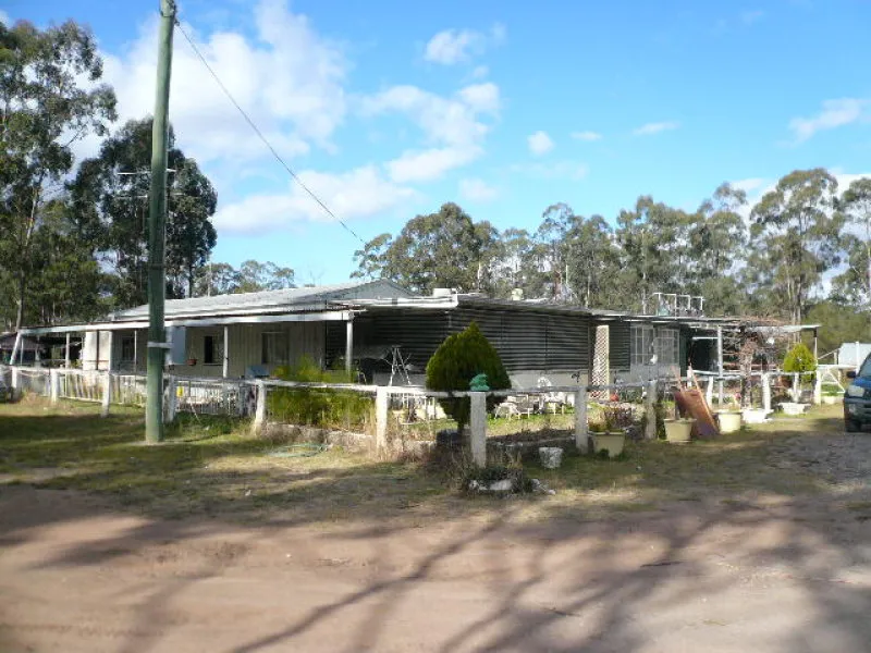 LARGE HOME ON CORNER BLOCK