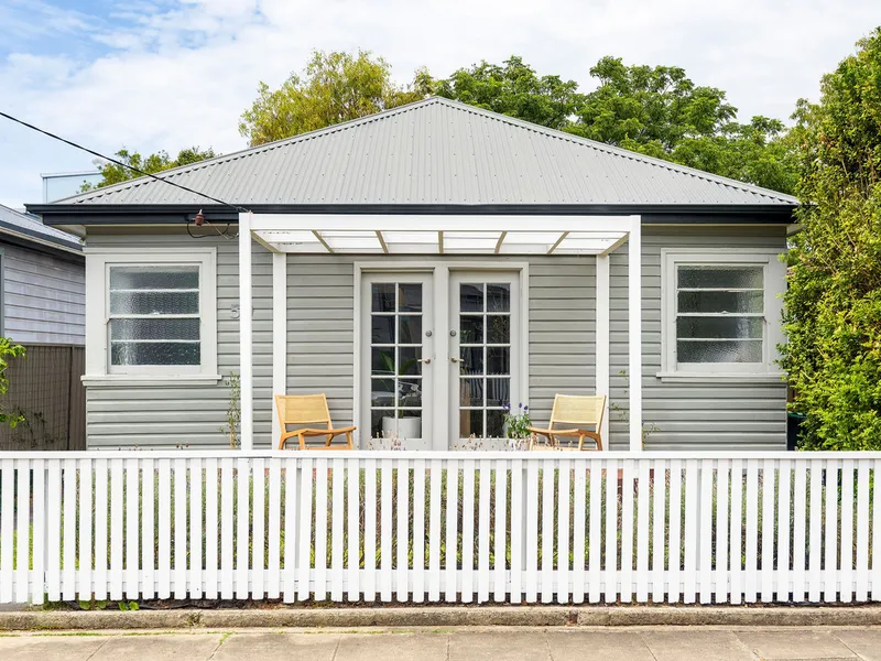 Renovated Cottage in Vibrant Maryville