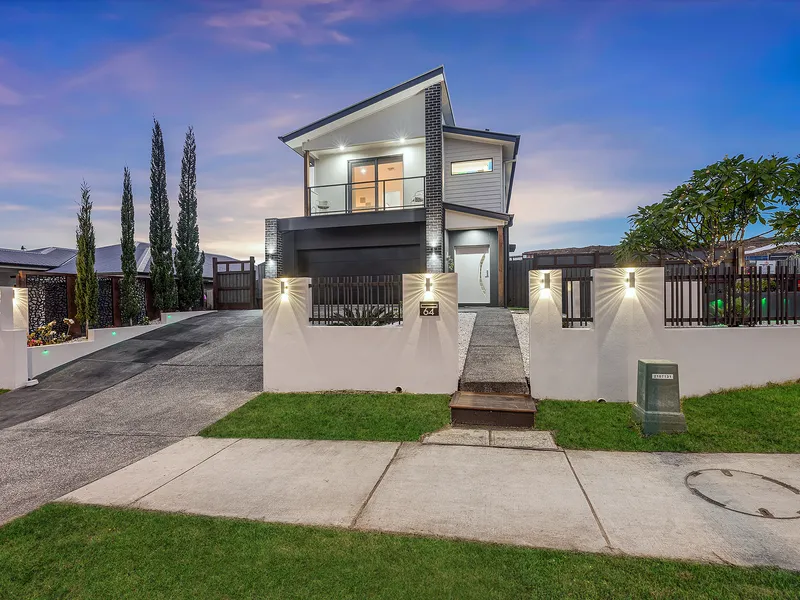 Luxurious Family Home with Pool + Beautiful Views!