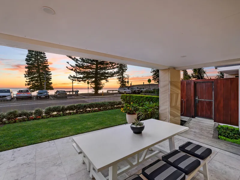 Resort-like oceanfront lifestyle