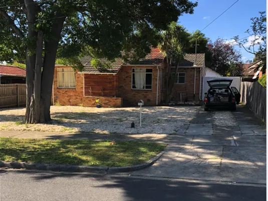 2.5 Bedroom Original Family Home Rented Direct From Owner