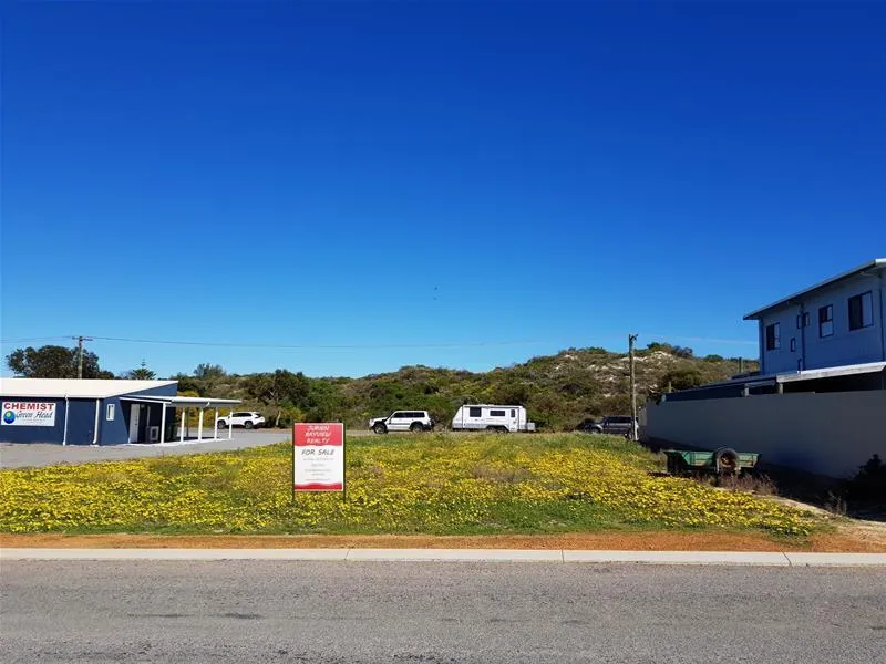 GREAT COMMERCIAL LOCATION