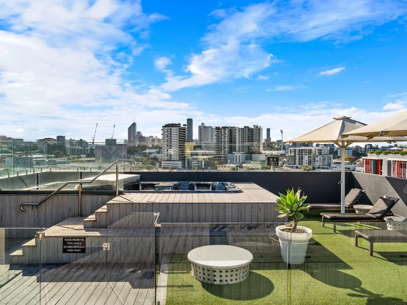 Welcome to 'Eastwood', the ultimate in apartment living in Brisbane's Sporting Heartland