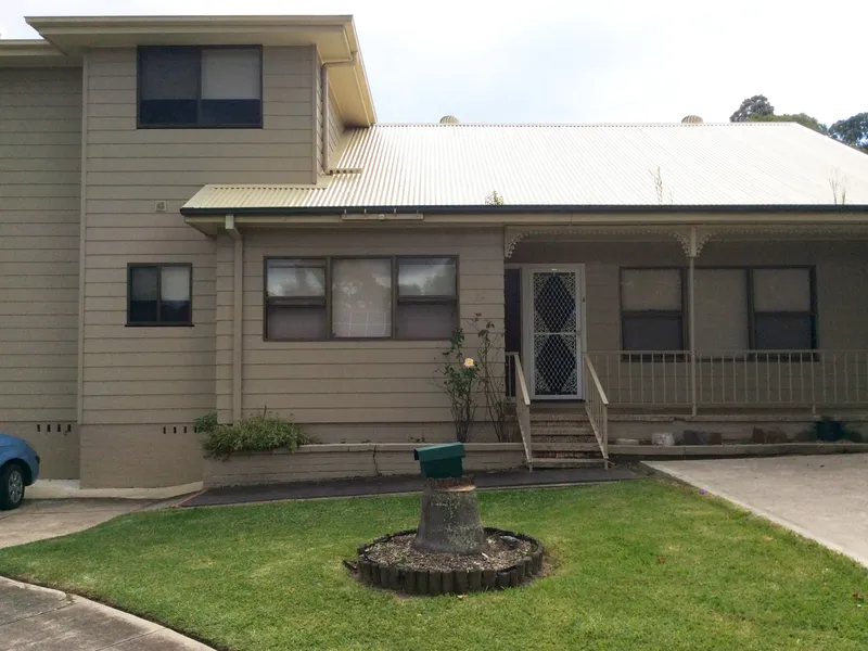 STUDENT HOUSE IN GREAT LOCATION