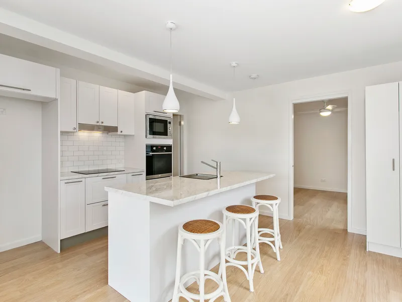 Modern private lower duplex in quiet location