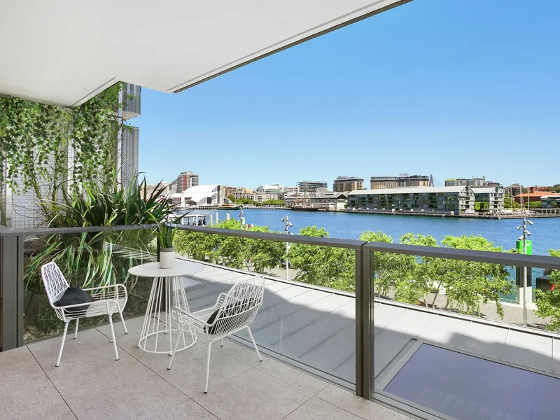 Barangaroo Waterfront Apartment | Furnished