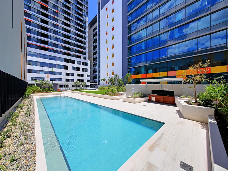 FULLY FURNISHED - 2 BEDROOM APARTMENT
