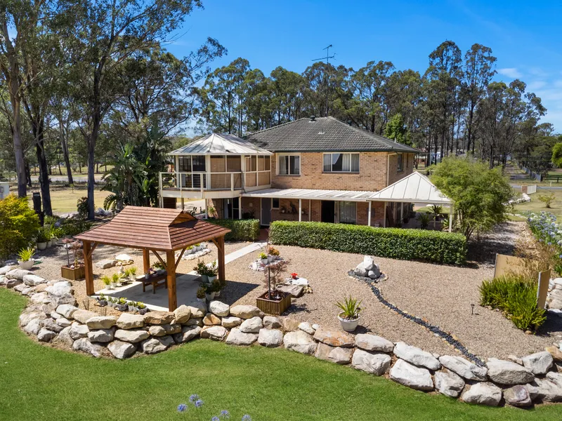 Large Acreage | Self Contained studio