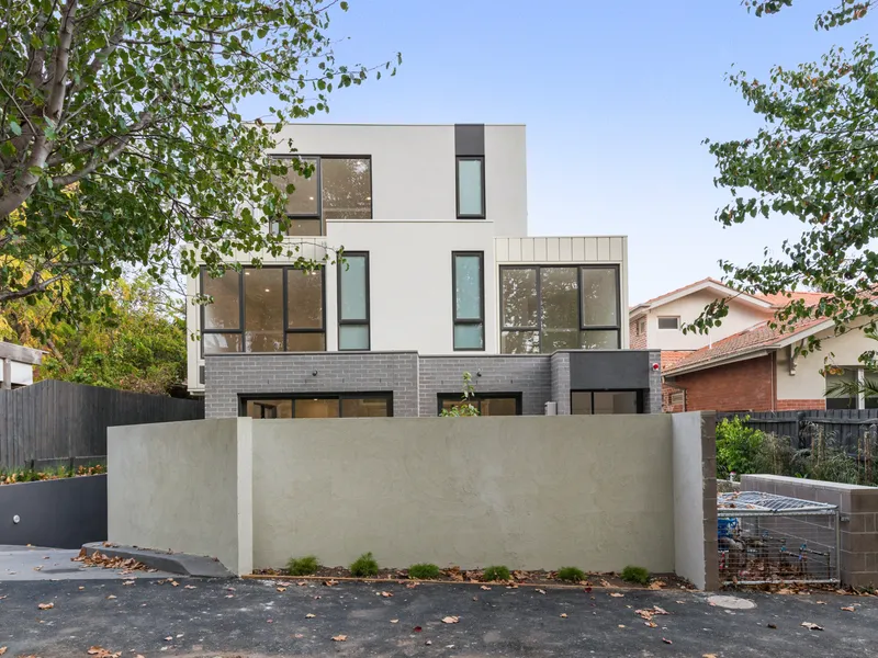 Modern Three Bedroom Townhouse