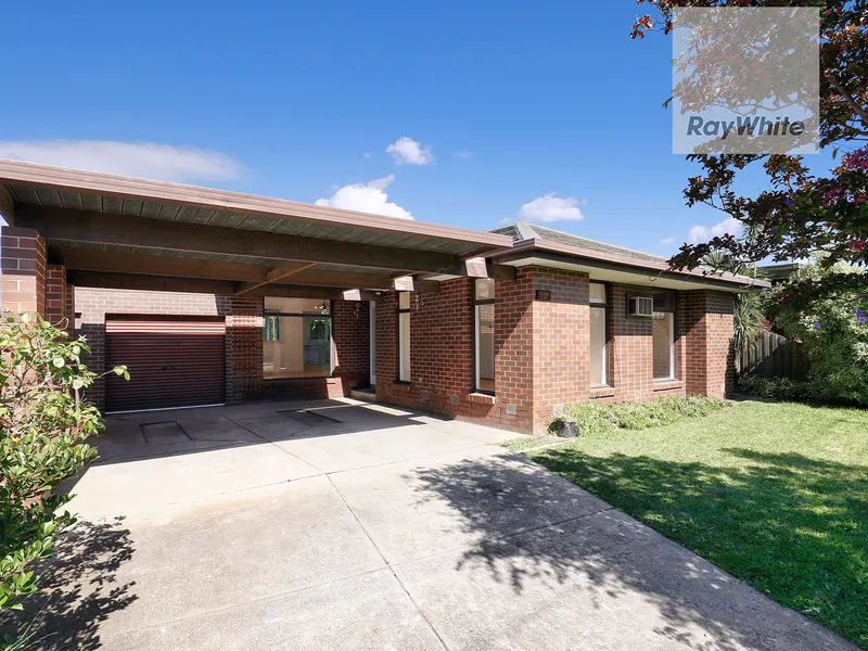 Potential Galore in the Heart of Gladstone Park !