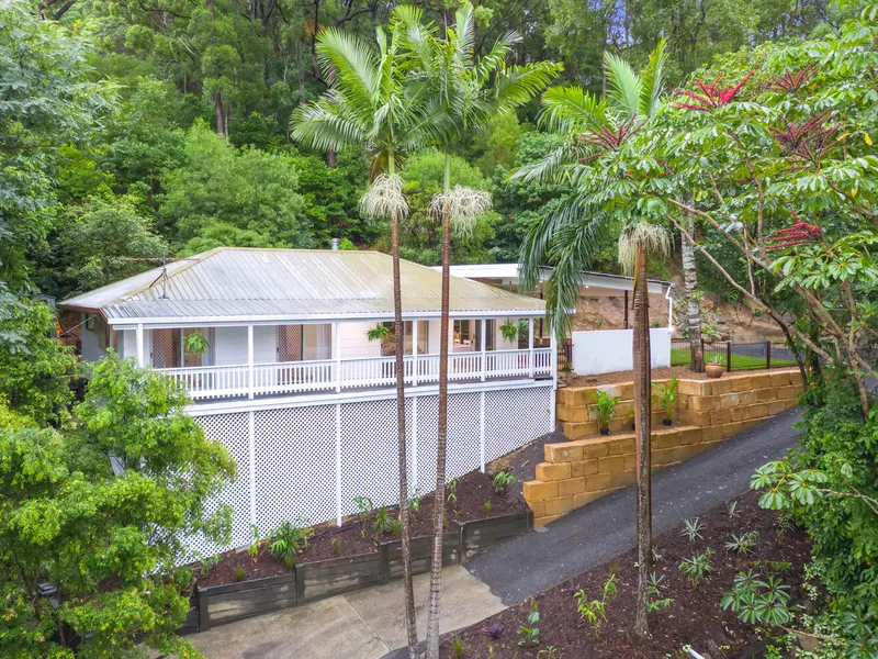 Buderim Beauty Set On Over 1,700m2