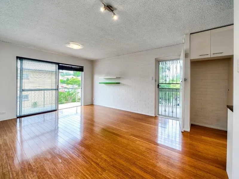 Contemporary styling in a convenient location!