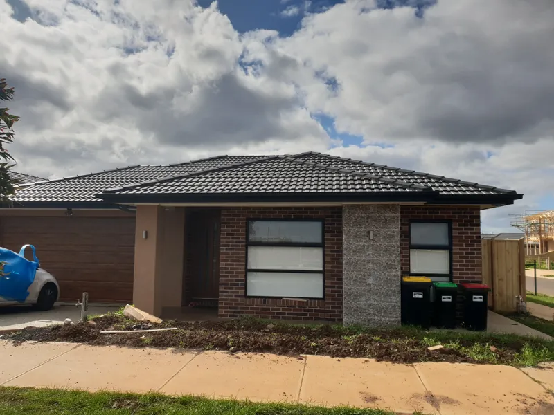 !!Character Filled Residence In Rockbank!!