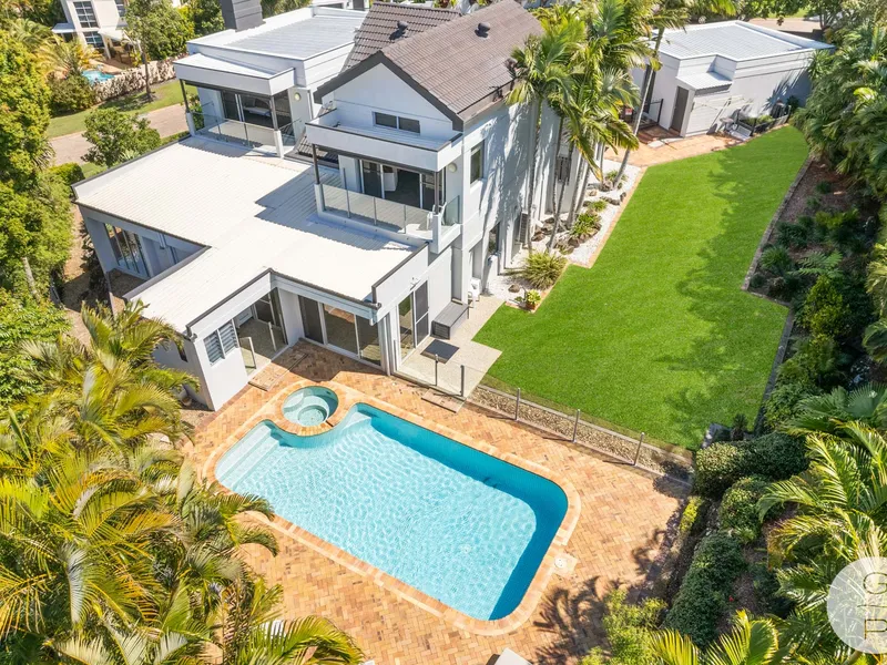 Sprawling Family Residence with Expansive Gold Coast Views