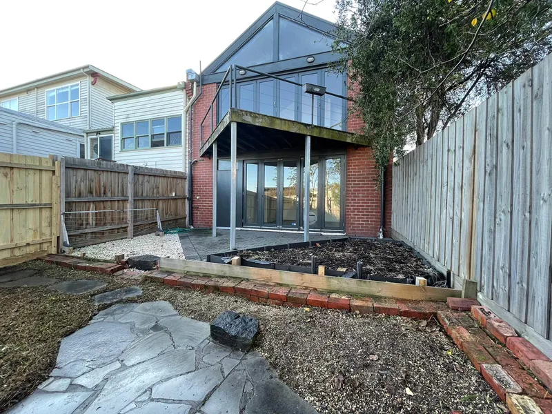 Lifestyle and Location with fabulous city views