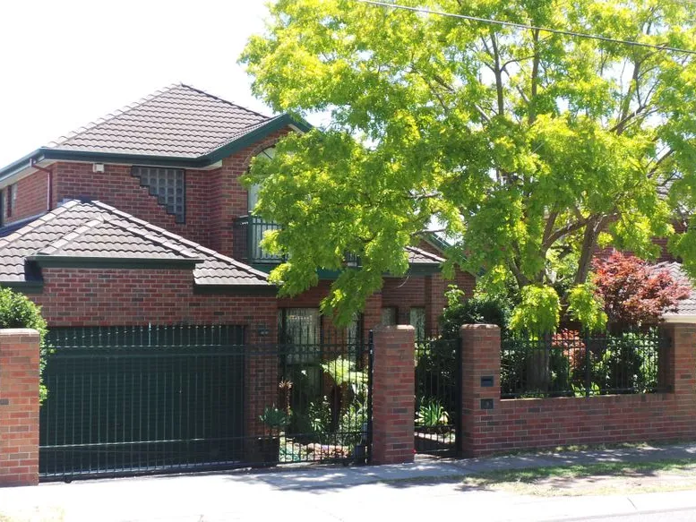 Supersized park side family living