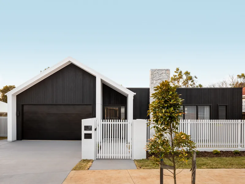 EXQUISITE CUSTOM-DESIGNED MODERN ENTERTAINER