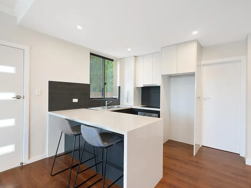 Leased by Ashlea Merlo after just 24 hours on the market!