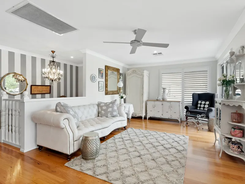 Kurrajong  LA VUE   Just Listed
