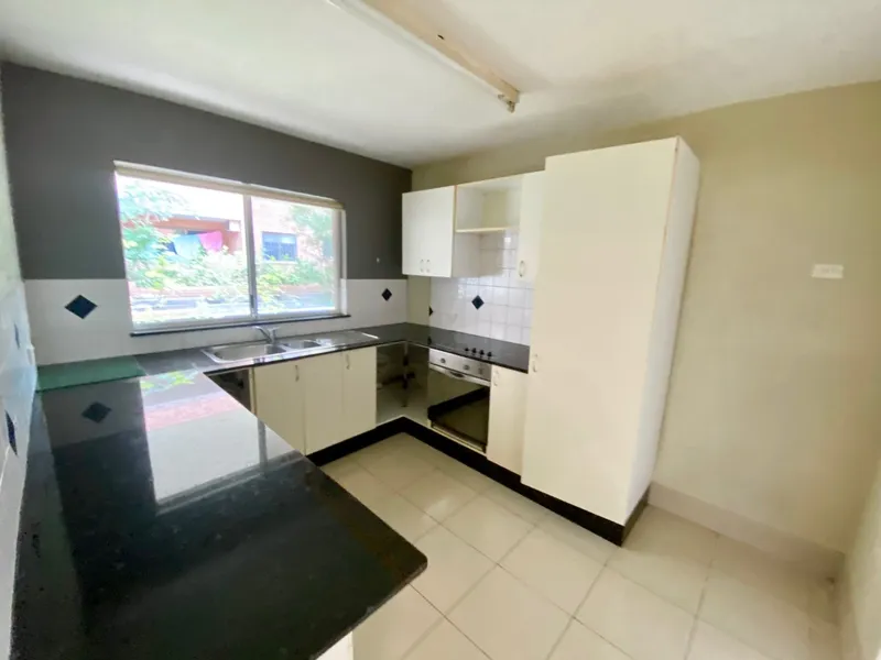 Spacious 1 bedroom unit