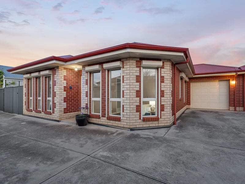Modern, Low Maintenance, Off-Street and Ideal Location!