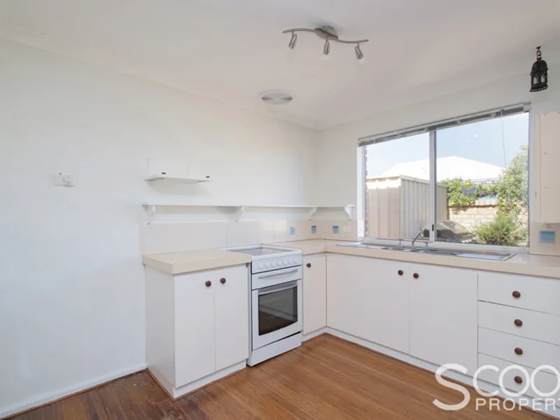 LOCK UP AND LEAVE IN SOUGHT AFTER BEACONSFIELD!