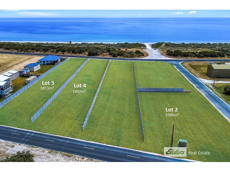 LARGE DUAL-ACCESS SEAFRONT ALLOTMENTS