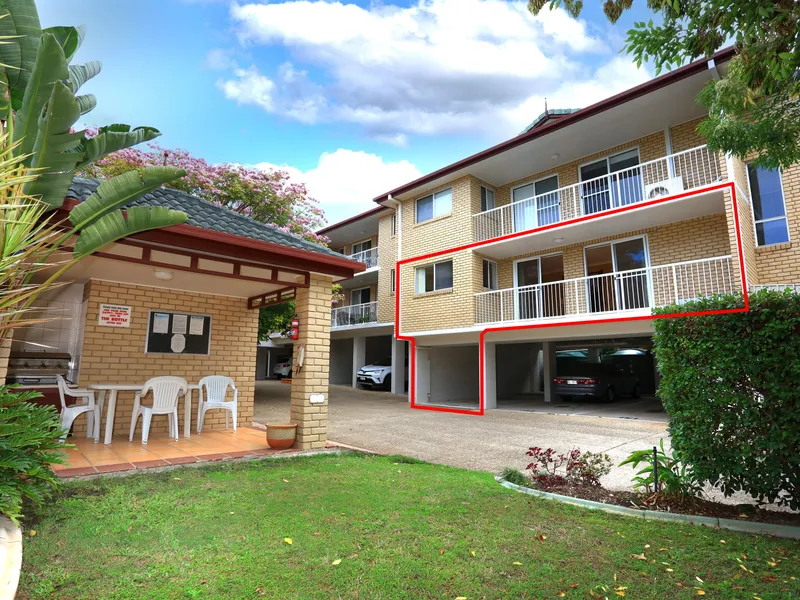 The Classic Whitby Mansions