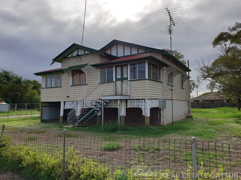 QUEENSLANDER READY FOR RENOVATION.