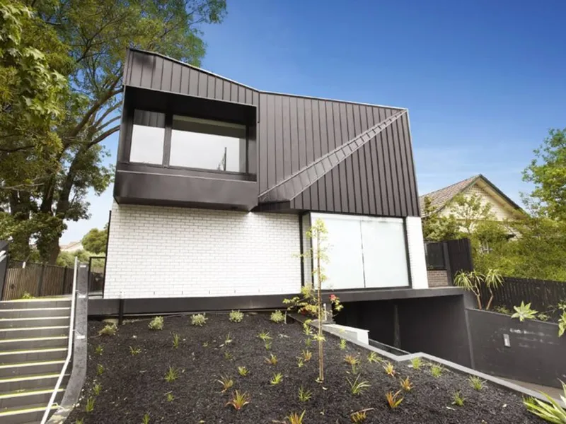 Executive Living great location , GAS INLCUDED