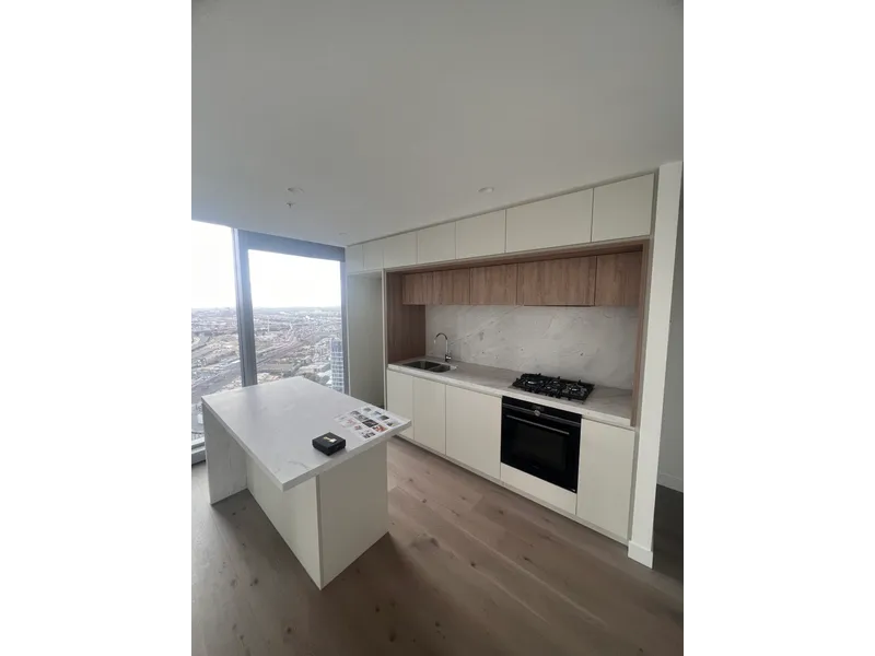 Lifestyle & Luxury Perfect Location