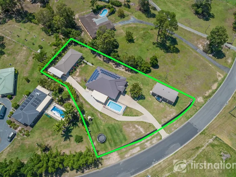 STUNNING HOME WITH SECOND RESIDENCE, POOL & MASSIVE SHED IN EXCELSIOR PARK!