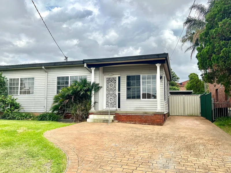 Large Family Home With Pool