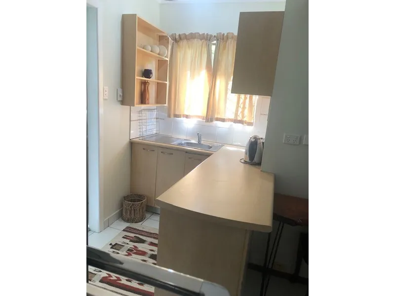 FURNISHED GRANNY FLAT - short term leases welcome