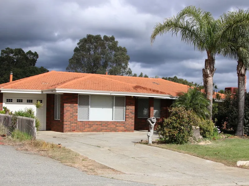 Fantastic Family Home with Plenty of living space inside and out.