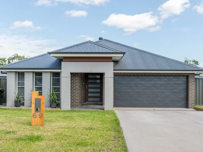 Modern Family Home with side access