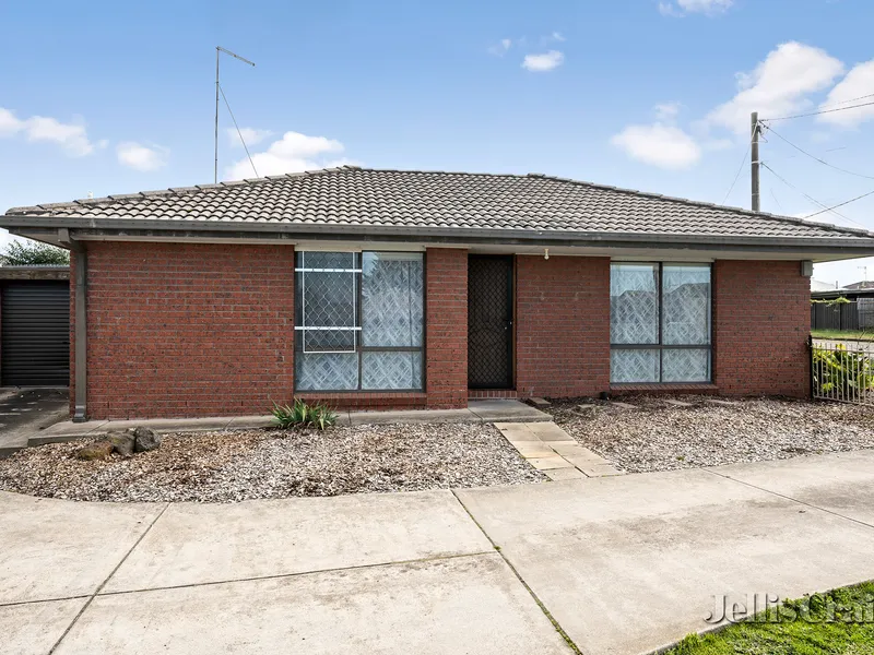 Two bedroom unit in conveniently located complex
