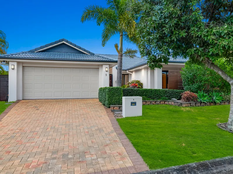 Spacious Family Home in North Lakes