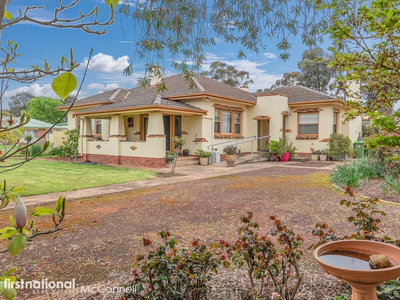 Landmark Property with Street Appeal