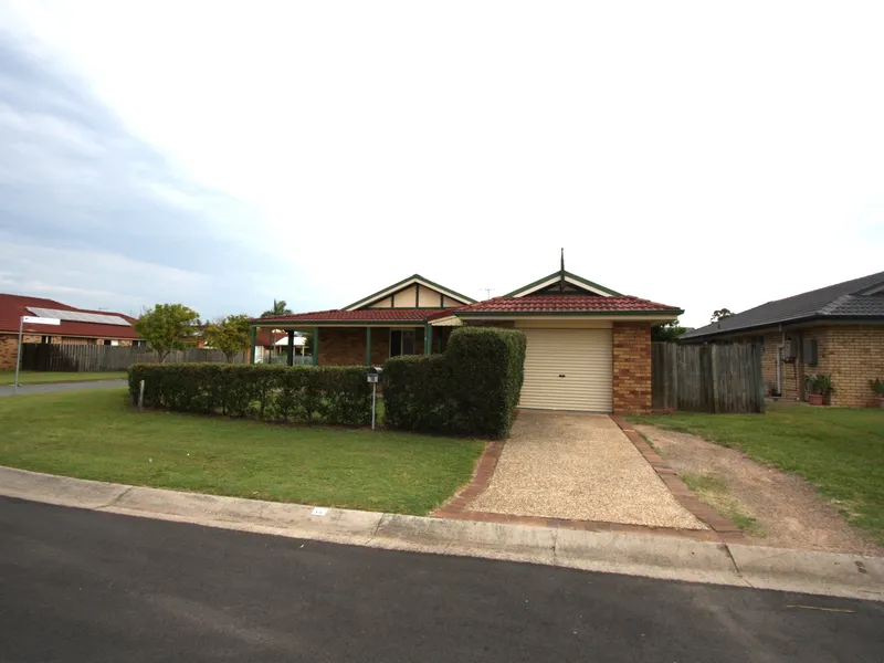 Lovely presented 4 bedroom home in quiet location!