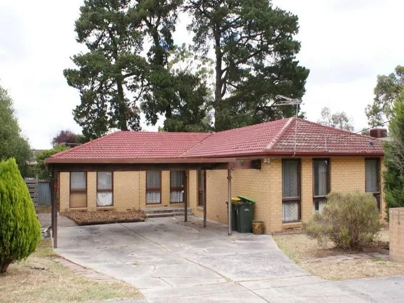 LARGE HOME IN A GREAT LOCATION