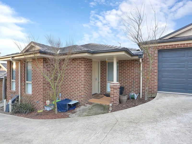 Modern townhouse close to shops.