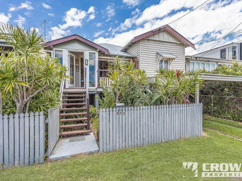 Charm and Character - Stunning Waterfront Location