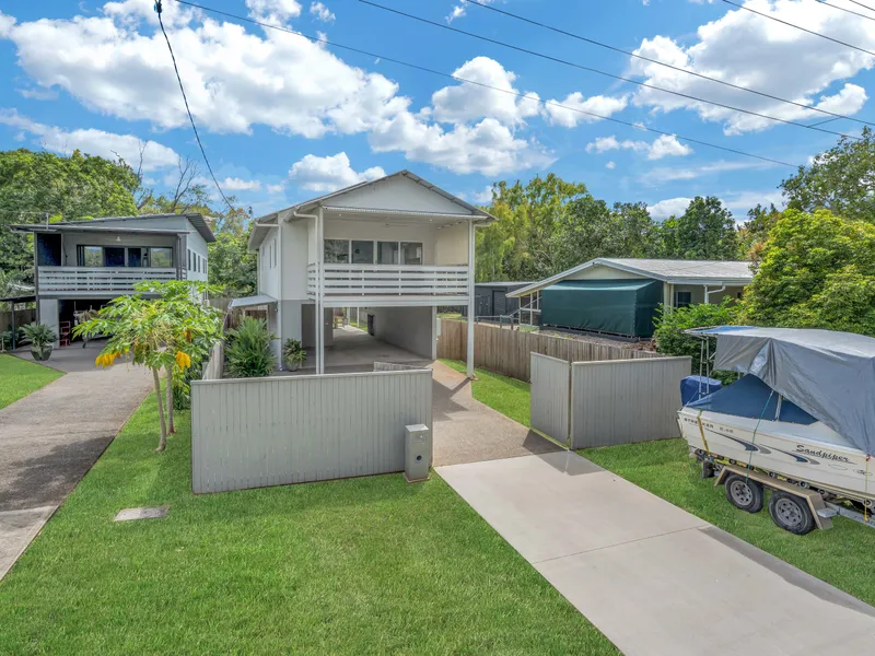 Beach Living - Close to Town