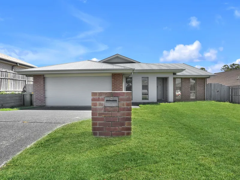 Spacious four bedroom house with large backyard in Ipswich