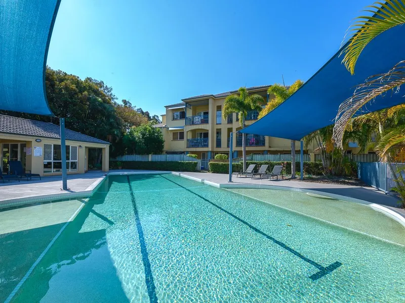 STUNNING FOUR BEDROOM TOWNHOUSE