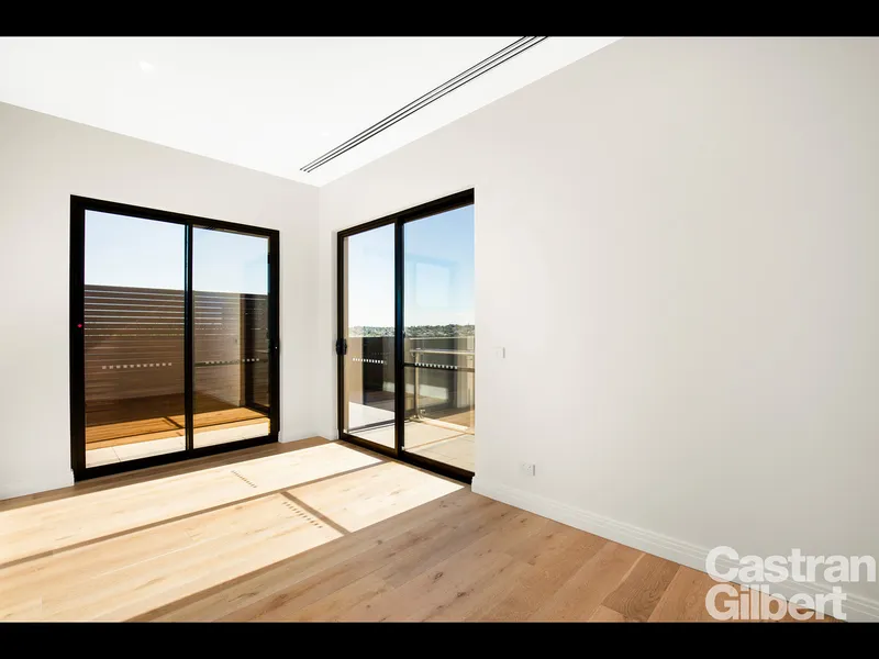 LIGHT, BRIGHT AND SPACIOUS!