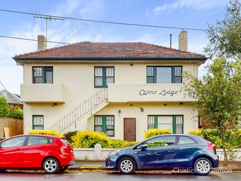 TWO BEDROOM GROUND FLOOR APARTMENT