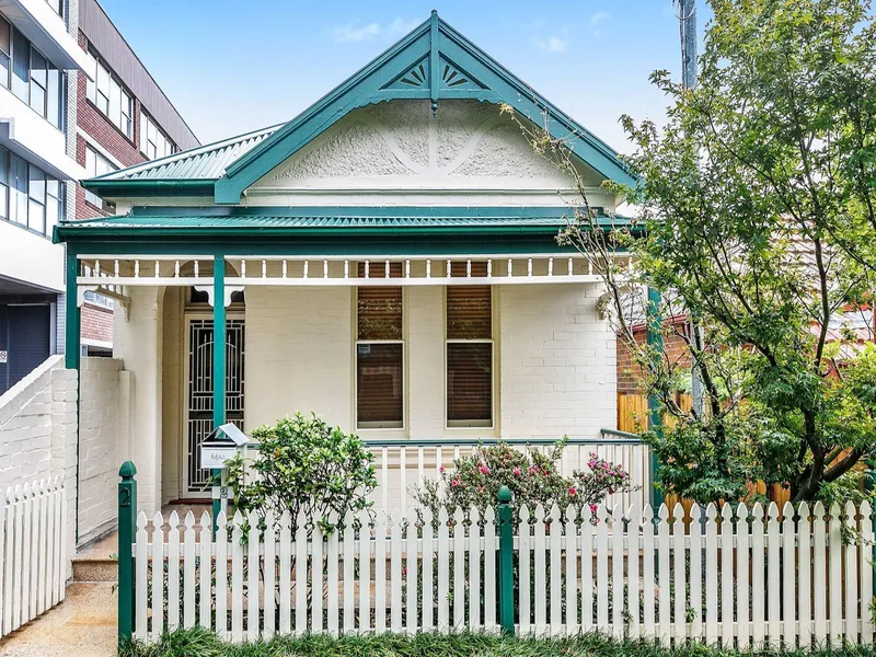 Family home in a peaceful and prime location